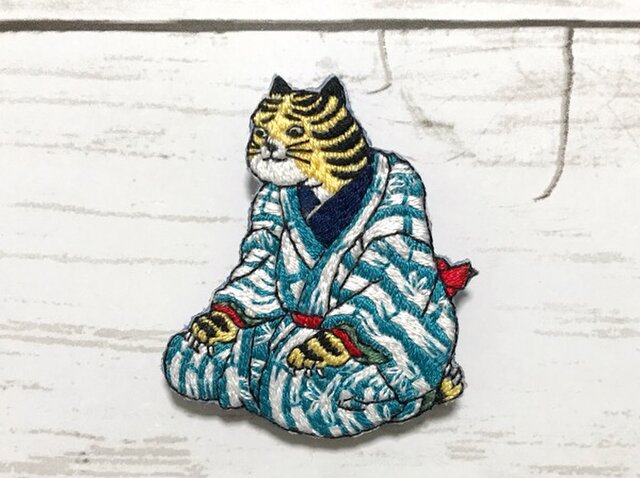 手刺繍浮世絵ブローチ*歌川国芳「道化拳合」の虎の画像1枚目