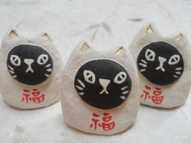 ミニ福猫だるま（A） | iichi 日々の暮らしを心地よくする