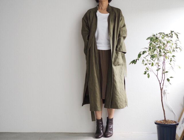 リネンのコート カーキの画像1枚目