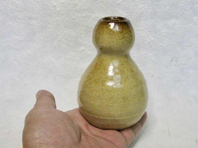 花柄陶器花瓶 二重ひょうたん型 陶器 一輪挿し 直ひょうたん型 黄・こげ茶【190804】 | iichi