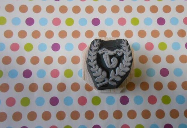 消しゴムはんこ イニシャル T (送料無料） | iichi 日々の暮らしを