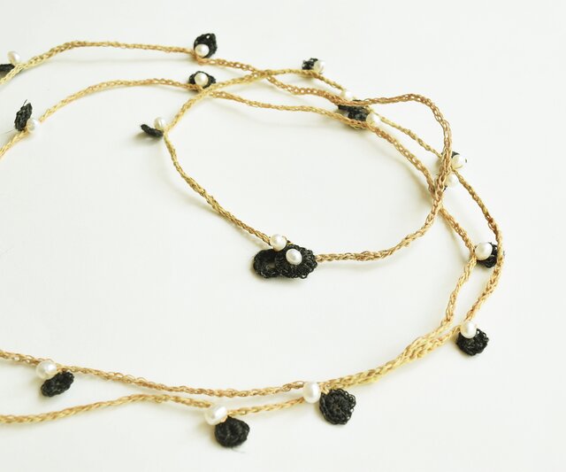 【送料無料】Tiny flower necklaceの画像1枚目