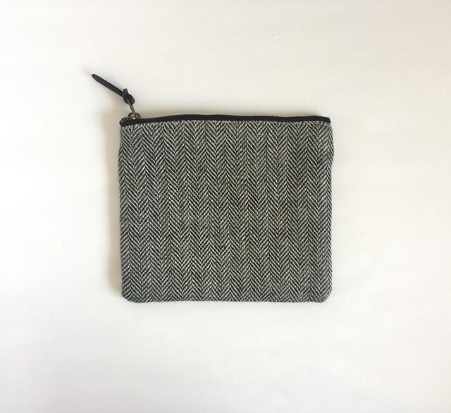 【sale 10%off】リネン ヘリンボーン柄 ファスナーポーチの画像1枚目