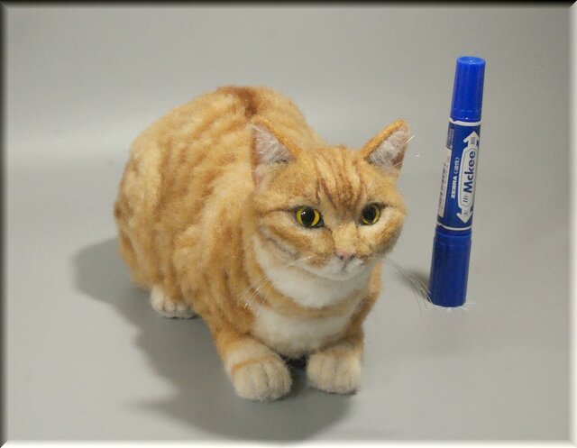 羊毛フェルト 猫 茶トラ猫 チャトラ ねこ ネコ 猫フィギュアの画像1枚目