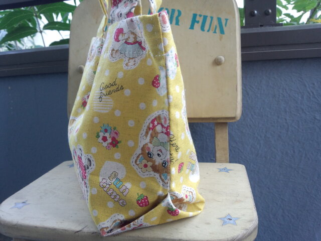 2309-121 手のひら巾着サシェ 香り袋 レトロ 猫 水玉 パッチ イエロー 2309-121 手のひら巾着サシェ 香り袋 レトロ 猫 水玉 パッチ イエロー