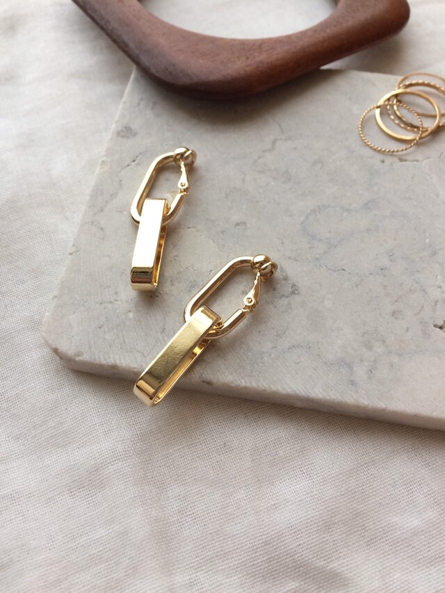 Oval&Oval チャンキーフープイヤリングの画像1枚目