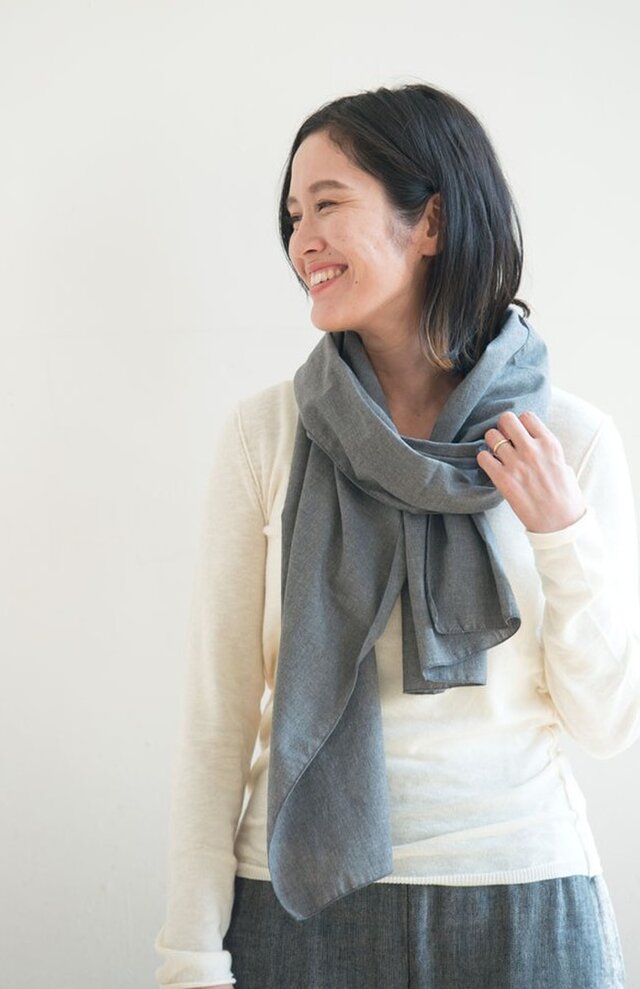 チャコールグレーのストール【Organic Cotton】の画像1枚目