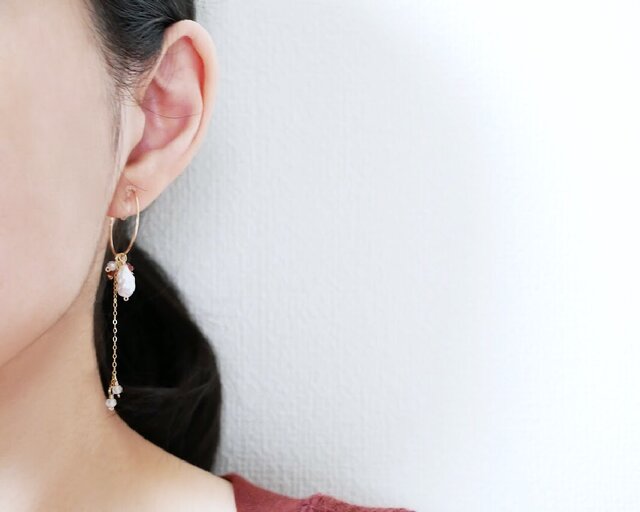 542/14kgfラブラドライトカービングのイヤリングorピアスチャーム 14kgfラブラドライトカービングピアス/イヤリング ラブラドライト