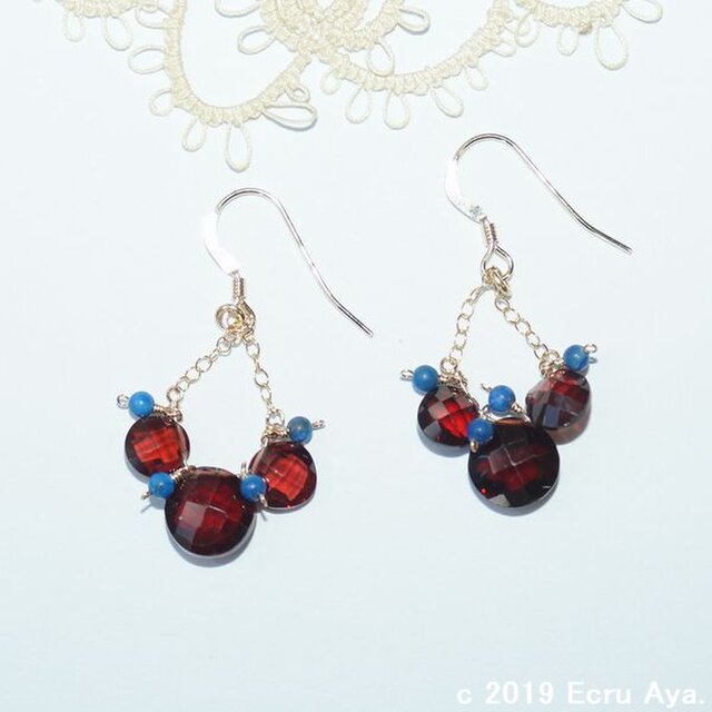 *minori*ガーネットとラピスラズリのピアス