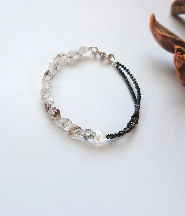 *SV925　ダブルポイントクリスタルとスピネルのブレスレット