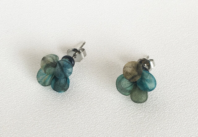 Quguriピアス「beads」 の画像1枚目