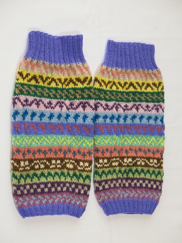 フェアアイルのレッグウォーマー紫