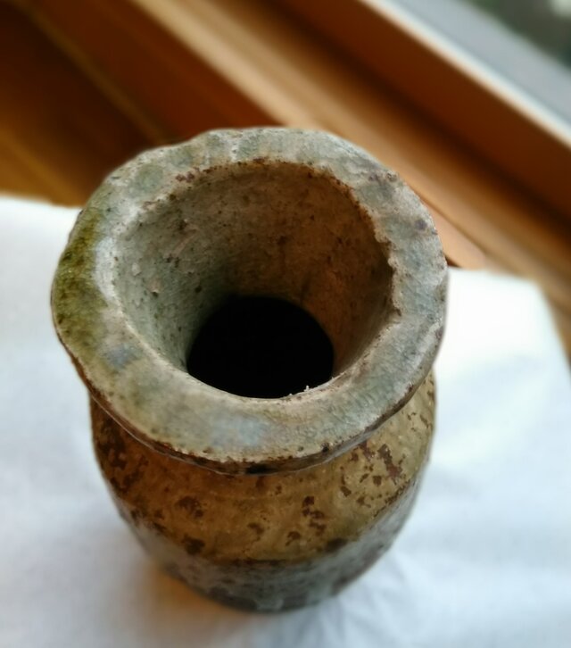 自然釉（しぜんゆう）花入れ 伊賀 花器・花瓶・陶器 １点もの | iichi 