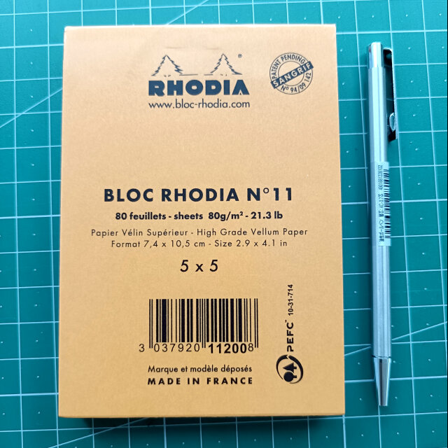 ムジークシリーズ 【ピアノ】A7サイズメモ帳カバー | iichi 日々の