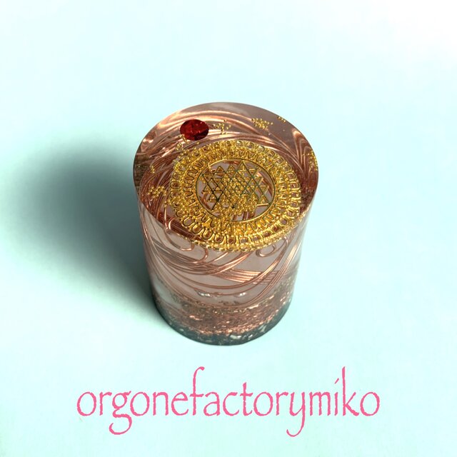 ☆シュリヤントラ　ケオン入り　恋愛成就　丸いローズクォーツ　インカローズ　5種の金属と天然石　幸運メモリーオイル入りオルゴナイト