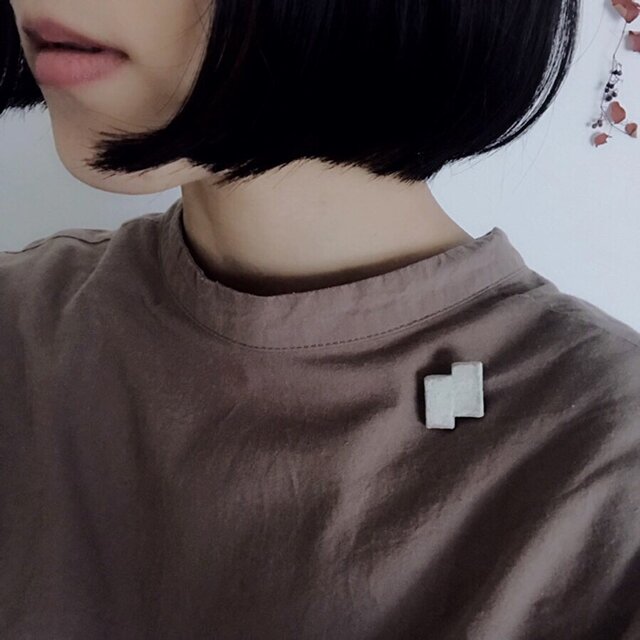 風化 ブローチの画像1枚目