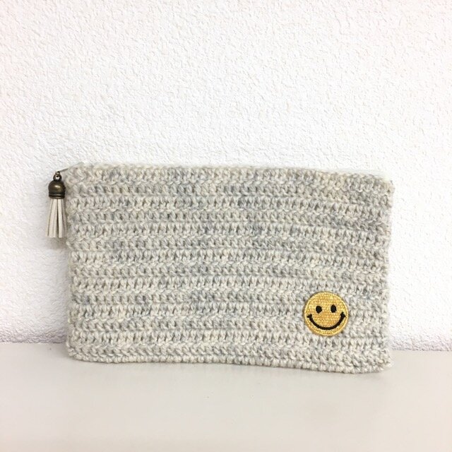 【送料無料】スマイル☆ニコちゃんニットポーチ(クリーム)の画像1枚目
