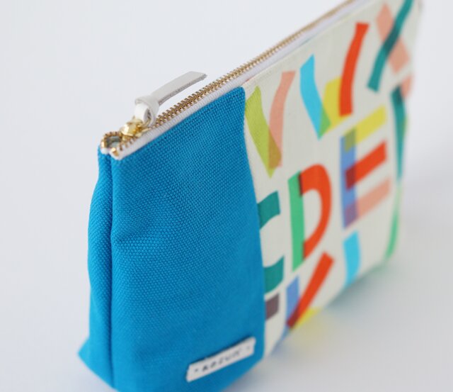 フランス　ヴィンテージ　デザイナーズの小さなポーチ。長期保存、現状 フランス ヴィンテージ デザイナーズの小さなポーチ。長期保存、現状