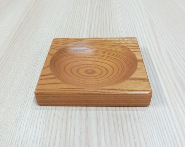 アクセサリー・キートレイ 欅（ケヤキ） | iichi 日々の暮らしを