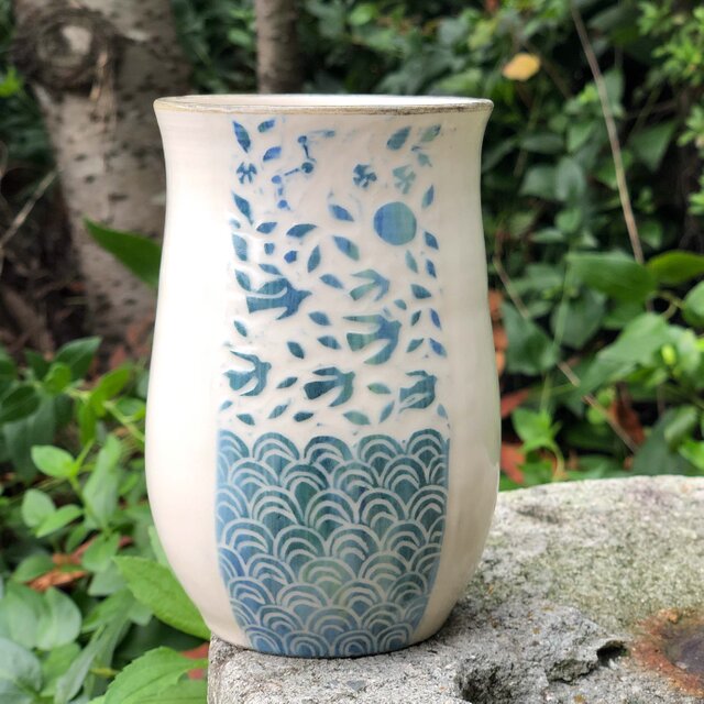 Kakiotoshi vase - 蝶や鳥の舞う日の画像1枚目