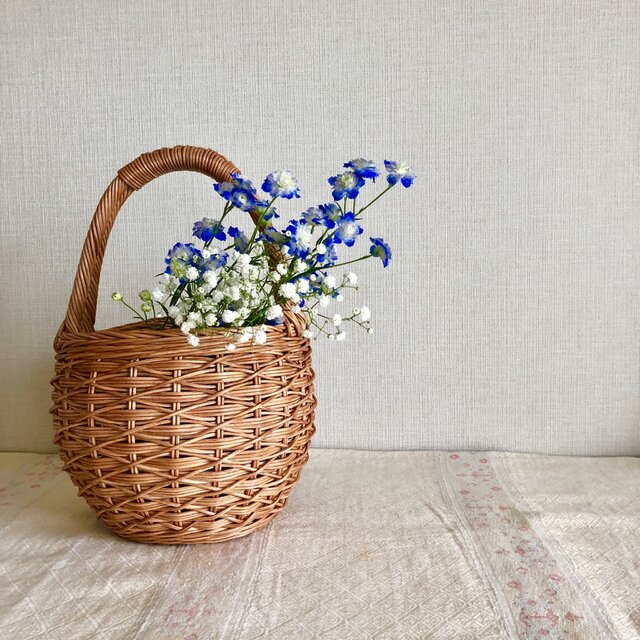かけ編みの丸かごの画像1枚目