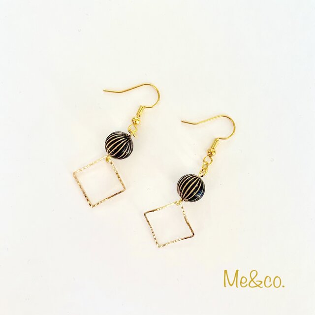 miniスクエアピアス*パーツ変更可の画像1枚目