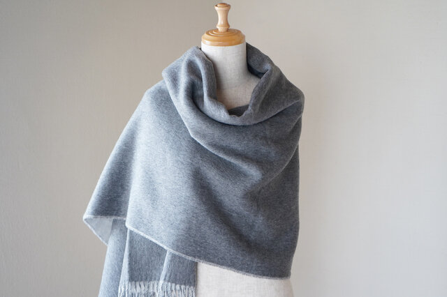 尾州織り大判 100%カシミヤブランケットリバーシブルショール(Gray・White)の画像1枚目