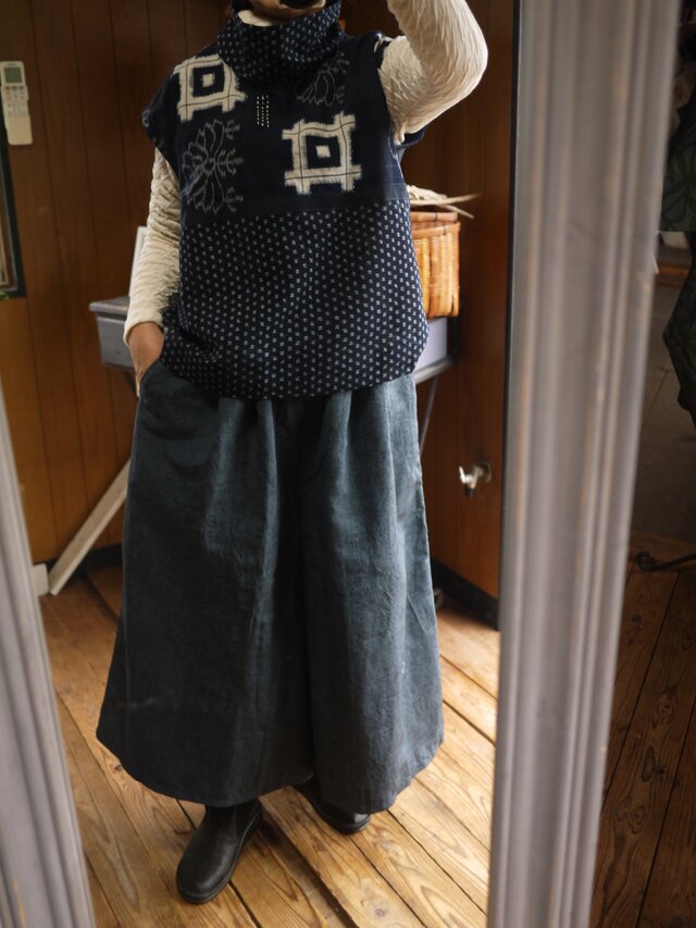 正絹反物からポケット沢山パンツの画像1枚目