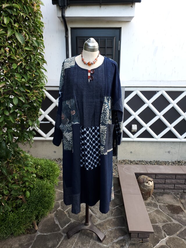 着物リメイク　ハンドメイド　かすり、型染めなど　パッチ　ビッグワンピース