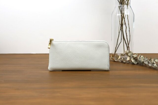 オフホワイト】上品かつ高級感のある薄マチ軽量で大きく使えるL字財布