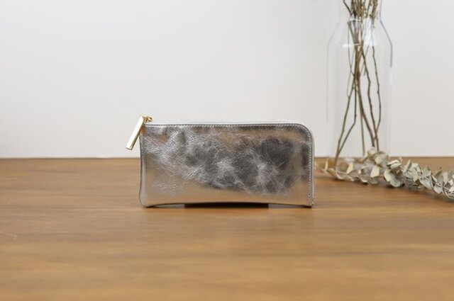 ミラーシルバー】上品かつ高級感のある薄マチ軽量で大きく使えるL字