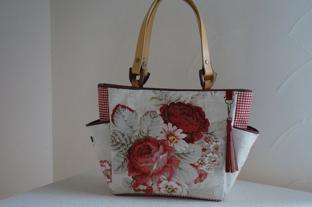 ロ様ご依頼品:サイドポケットバッグS(輸入生地アメリカ:ウェバリーNorfolk Rose)の画像1枚目