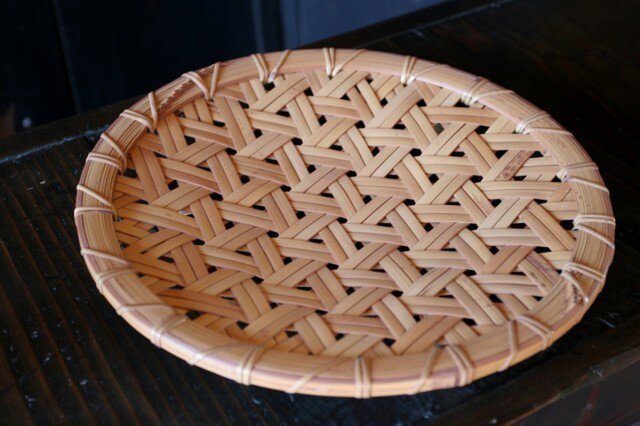 亀甲編み盛り皿(30cm)の画像1枚目