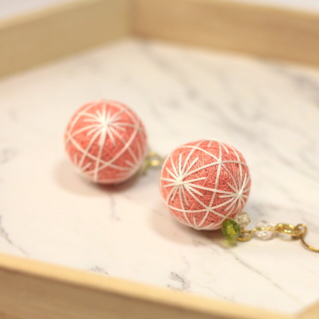 桜餅手毬　薄桜　クリアビーズピアス 【和装・卒業式・成人式】