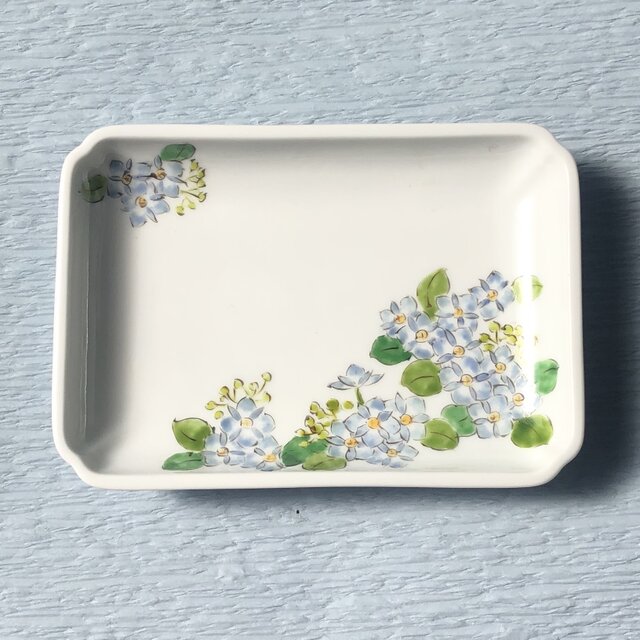 角小皿 八重紫陽花絵 ブルーの画像1枚目