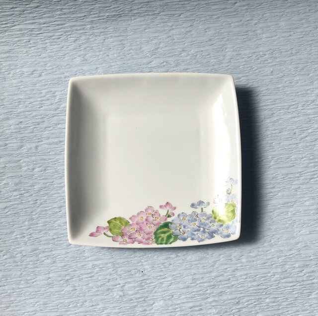 角中皿 紫陽花絵 の画像1枚目