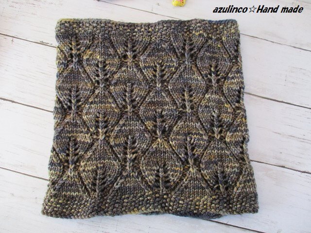 手編みネックウォーマー Malabrigo 871Playaの画像1枚目