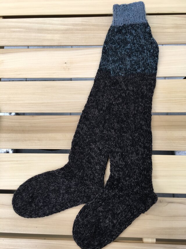 手編みの靴下 long blackの画像1枚目