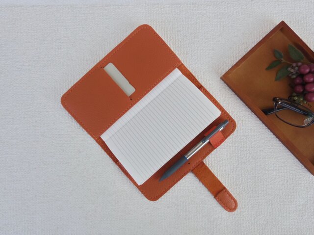 本革の手帳カバー② (orange)の画像1枚目