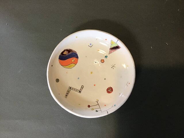 イロアソビ丸皿の画像1枚目