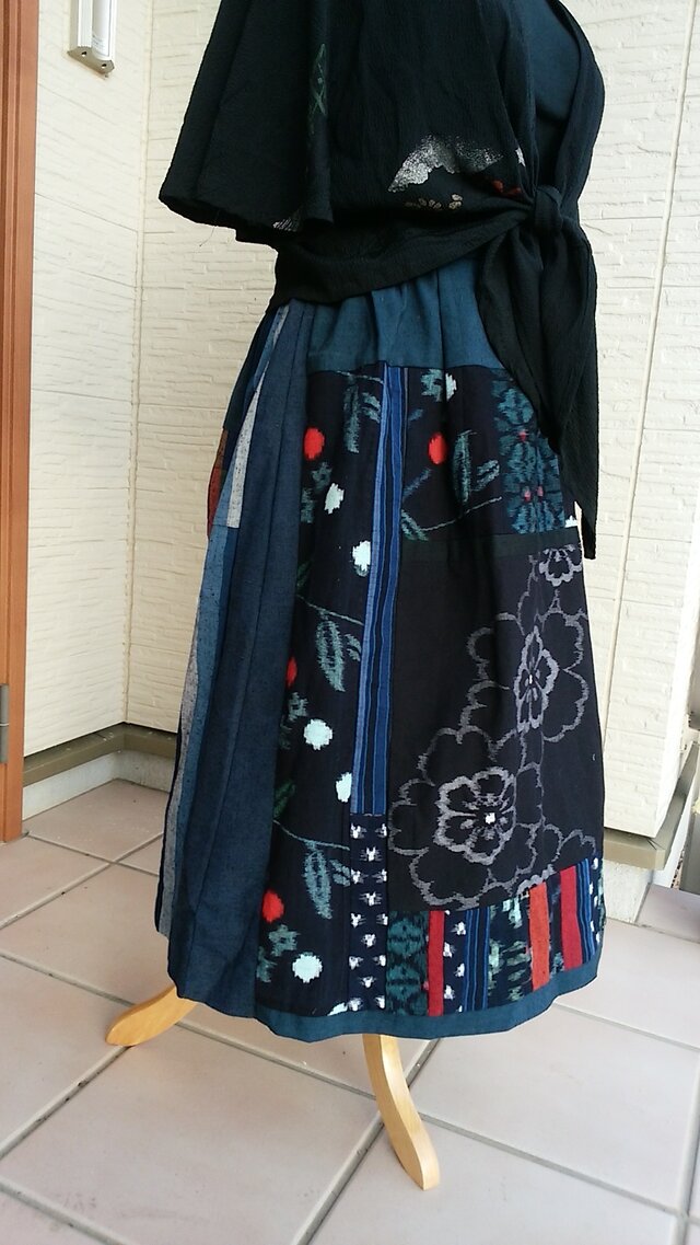 * 絣 * パッチワーク * スカート ー 2号の画像1枚目