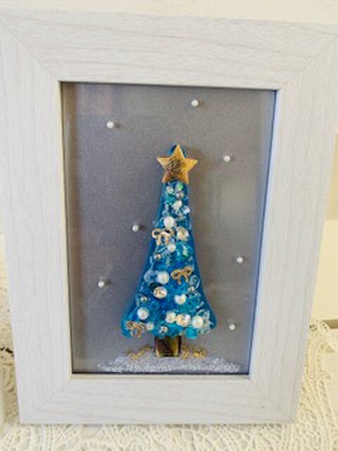 ガラスのクリスマスツリー(薄ブルー)の画像1枚目