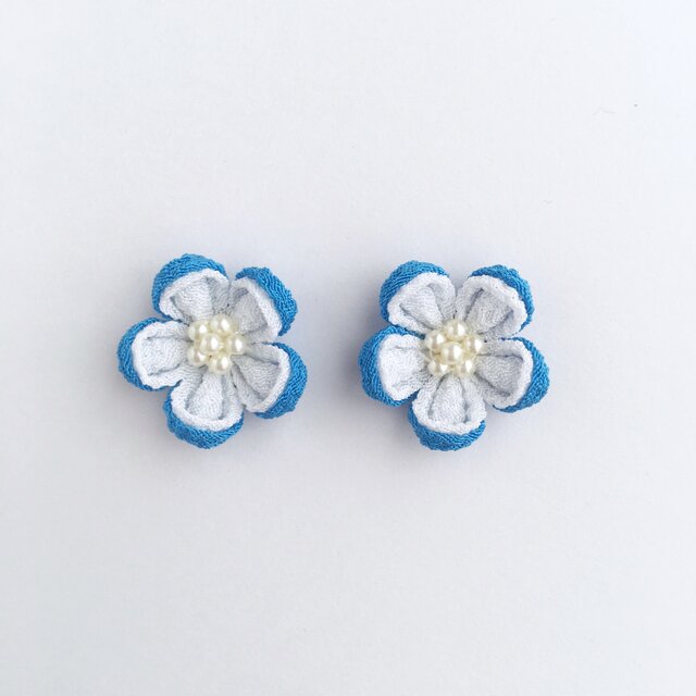 お花のピアス/イヤリングの画像1枚目