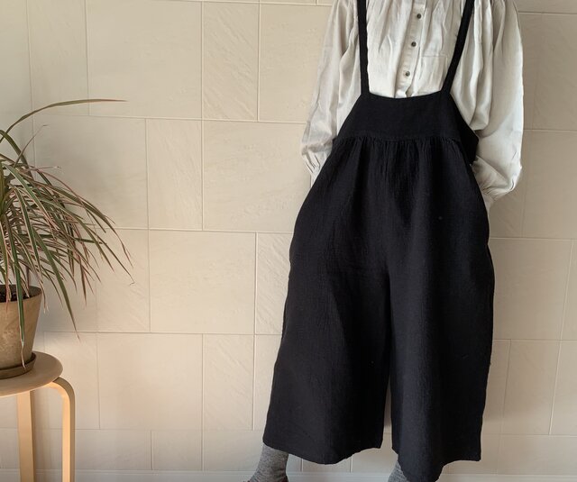 ワイドサロペット(黒)の画像1枚目