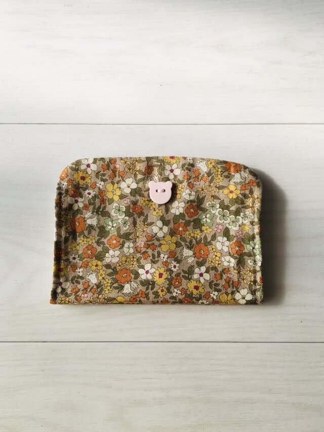 花柄のカードケースの画像1枚目