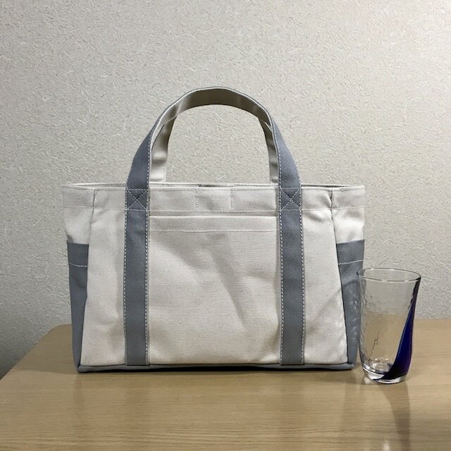 「ポケットトート」横長サイズ「生成り×グレー」帆布トートバッグ 倉敷帆布8号【受注制作】の画像1枚目