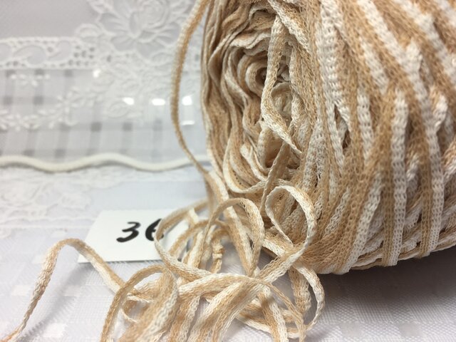 36手染め糸♬39g2層変わりテープヤーンの画像1枚目