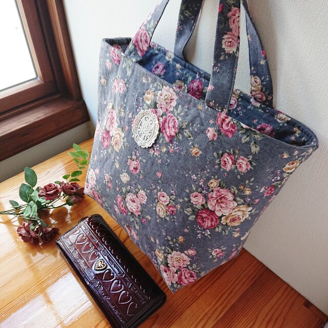 ファスナー付き薔薇模様のトートバッグ♪ダークグレー