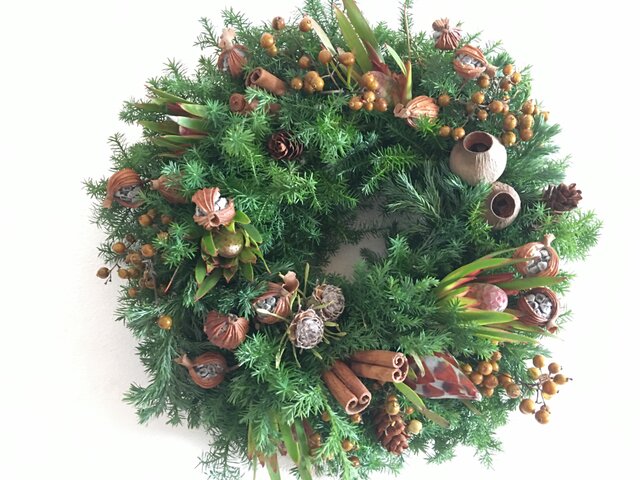 木の実いっぱい森のクリスマスの画像1枚目