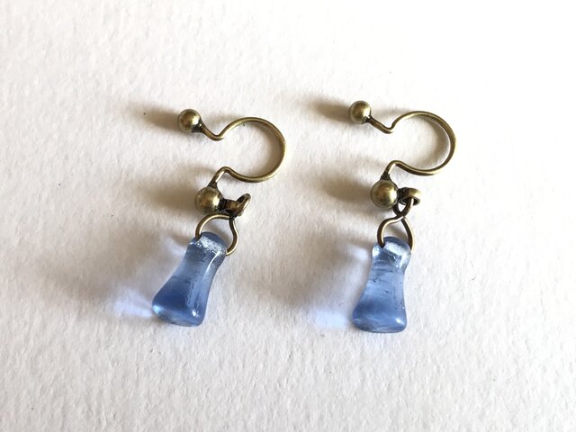ノンホールピアス No.1102クリアブルーの画像1枚目